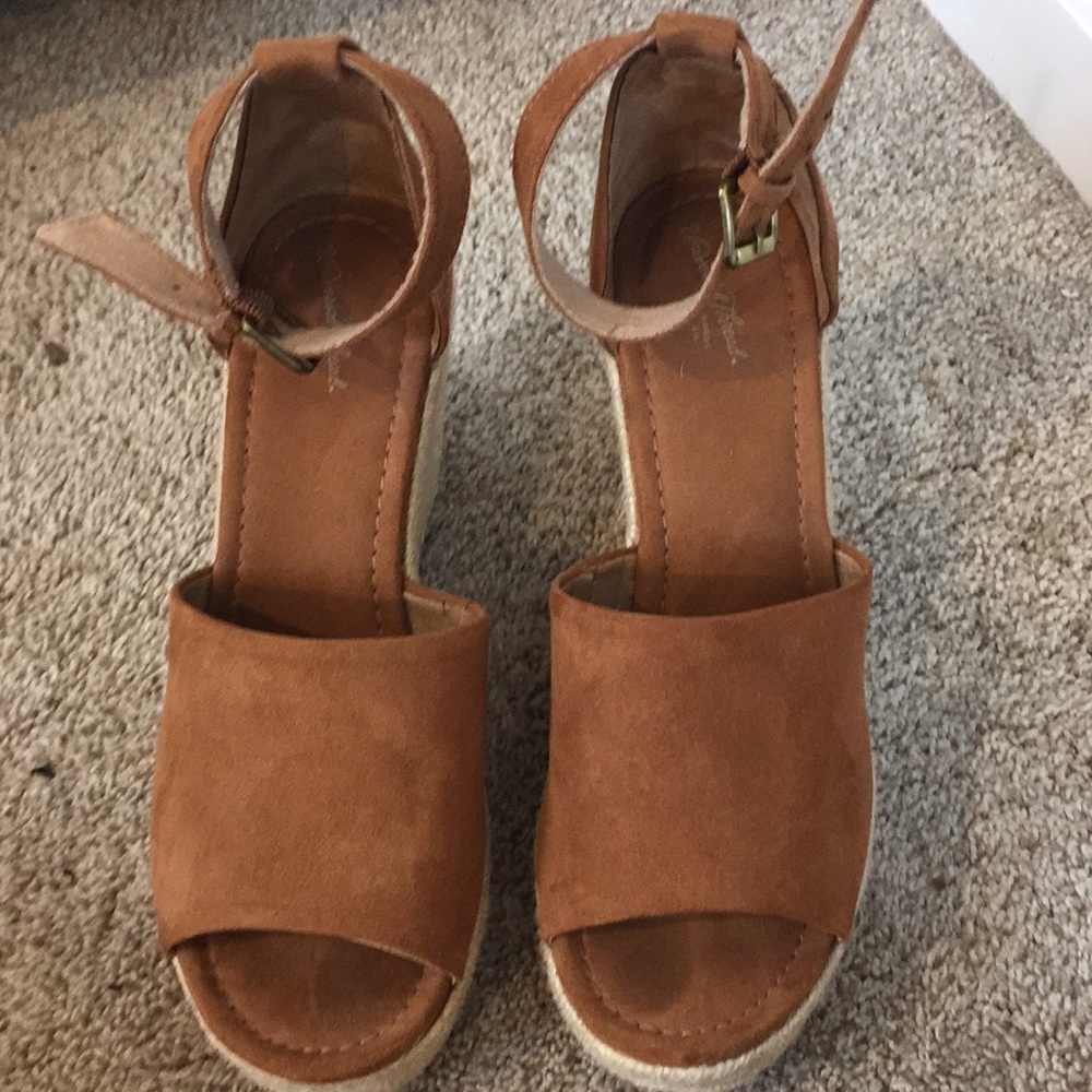 Target- Universal Thread Wedges